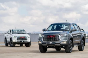 JAC T8 exterior image